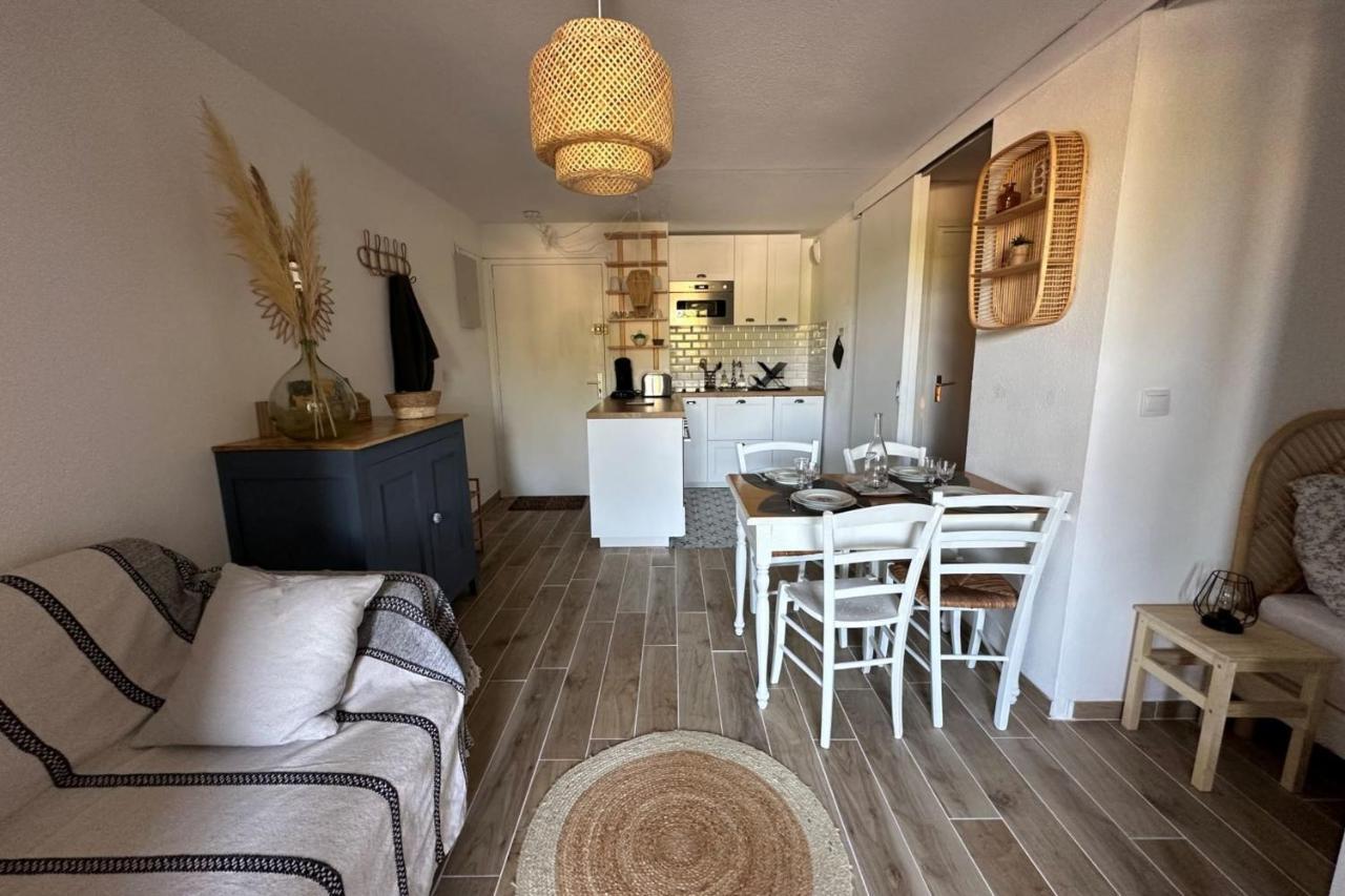 Very Cosy Apartment At 200 M From The Beaches لا لوند-ليه-مور المظهر الخارجي الصورة